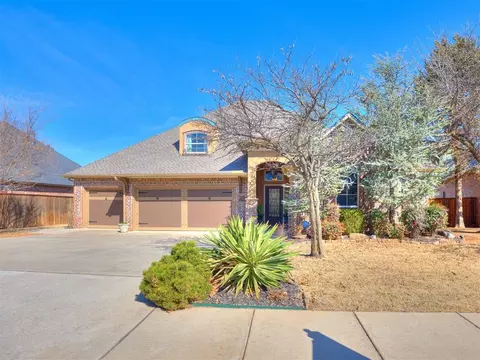1401 Narrows Bridge Cir, Edmond, OK 73034