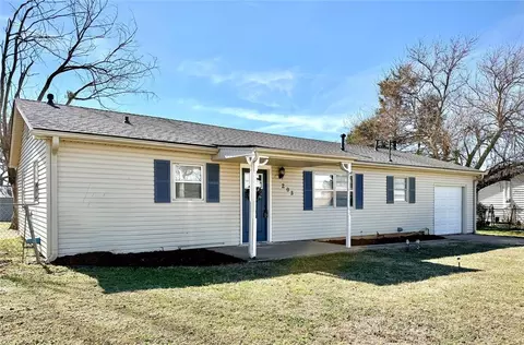 203 E Green St, Meeker, OK 74855