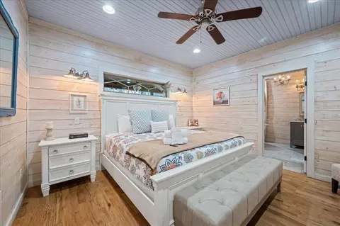 Bedroom - 109 Mountain Pine Trl, Broken Bow, OK 74728 photo 1 of 9