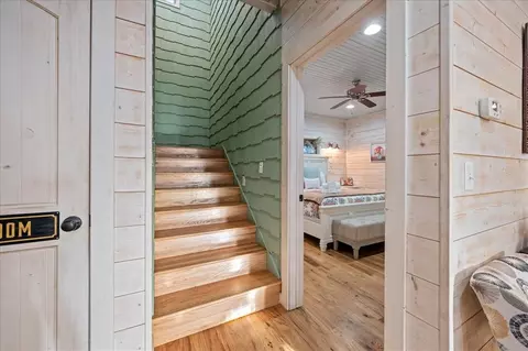 Entry Way - 109 Mountain Pine Trl, Broken Bow, OK 74728 photo 2 of 4