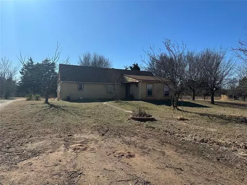 10001 S Post Rd, Guthrie, OK 73044