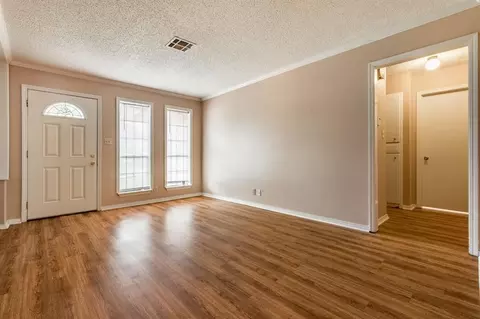 Living - 1220 E Brooks St, Norman, OK 73071 photo 1 of 4