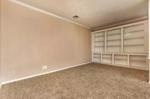 Living - 1220 E Brooks St, Norman, OK 73071 photo 3 of 4