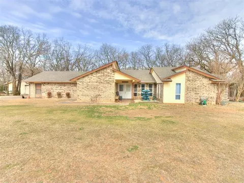 37876 Maudie Ln, Tecumseh, OK 74873