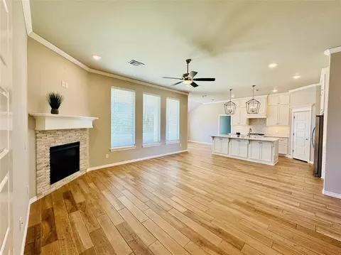 Living - 8416 Rainier St, Edmond, OK 73034 photo 2 of 6