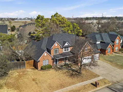 3305 Riverwalk Dr, Norman, OK 73072