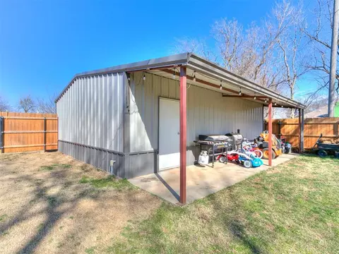 Other - 502 SW 5th St, Tuttle, OK 73089 photo 3 of 9