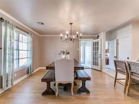 Dining - 502 SW 5th St, Tuttle, OK 73089 photo 1 of 3