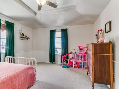 Bedroom - 502 SW 5th St, Tuttle, OK 73089 photo 1 of 5