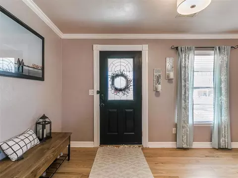Entry Way - 502 SW 5th St, Tuttle, OK 73089 photo 1 of 2