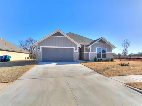 12028 Rockbed Dr, Yukon, OK 73099