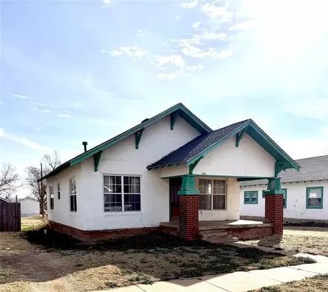 512 N Bradley St, Weatherford, OK 73096