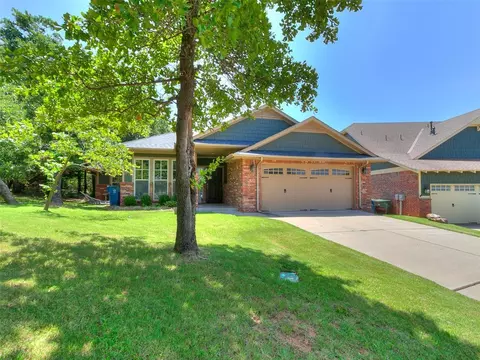 200 Nature Ln, Edmond, OK 73034