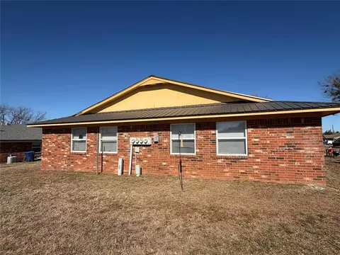 606 Elizabeth St, Tecumseh, OK 74873 photo 9