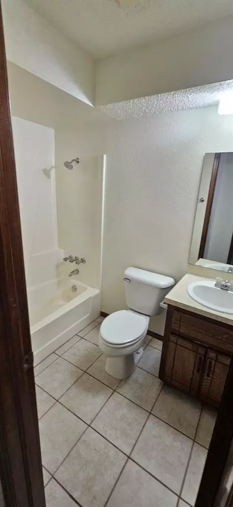 606 Elizabeth St, Tecumseh, OK 74873 photo 5