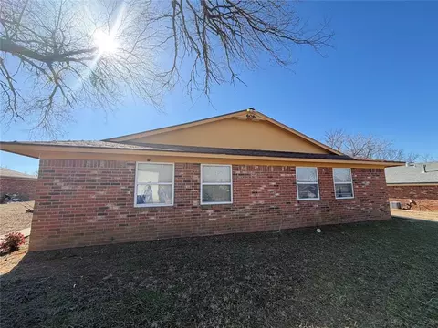 606 Elizabeth St, Tecumseh, OK 74873 photo 8