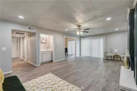 6000 N Pennsylvania Ave #46, Oklahoma City, OK 73112