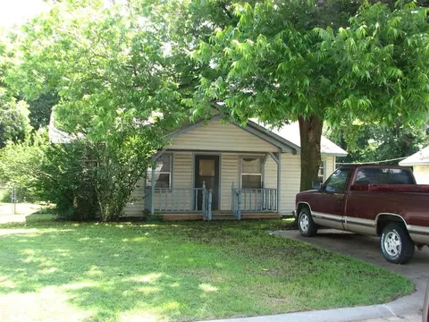 226 N N Ave, El Reno, OK 73036