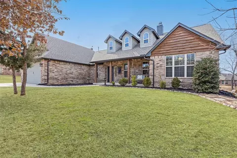 12405 Stone Hl, Guthrie, OK 73044