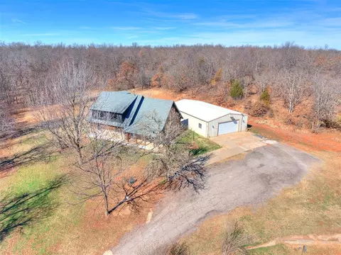 View/Area - 18795 Wildhorse Ln, Harrah, OK 73045 photo 1 of 5