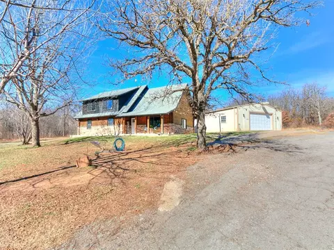 Exterior - 18795 Wildhorse Ln, Harrah, OK 73045 photo 3 of 7