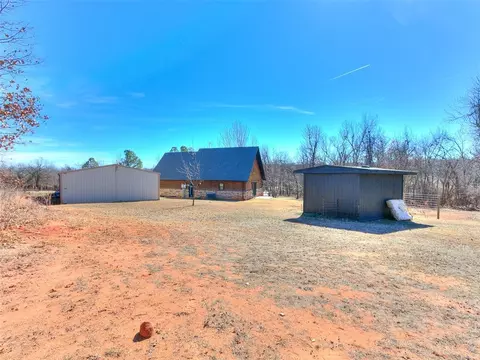 Exterior - 18795 Wildhorse Ln, Harrah, OK 73045 photo 6 of 7