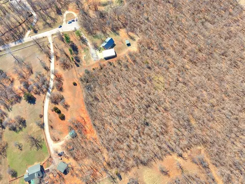 View/Area - 18795 Wildhorse Ln, Harrah, OK 73045 photo 5 of 5