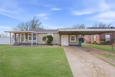 1801 N Louis Tittle Ave, Mangum, OK 73554