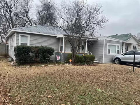 1715 Arizona Ave, Chickasha, OK 73018