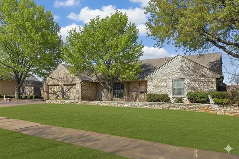 1221 Pepperdine Ave, Edmond, OK 73013