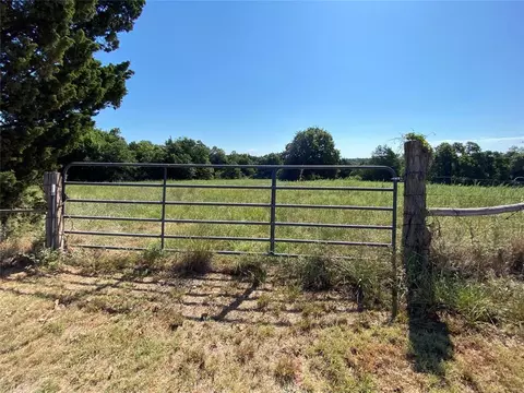 W 20 Acres Road, Guthrie, OK 73044