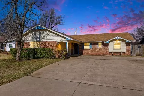 5725 Lawson Ln, Oklahoma City, OK 73132