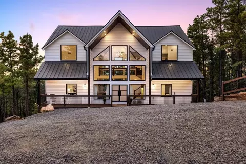 703 Virginia Pine Pl, Broken Bow, OK 74728