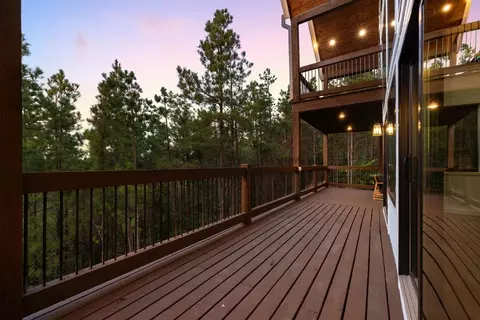 Exterior - 703 Virginia Pine Pl, Broken Bow, OK 74728 photo 7 of 15