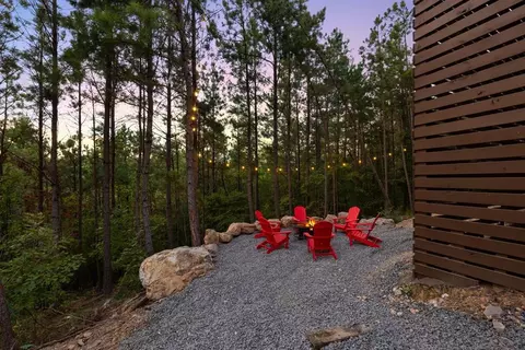 Exterior - 703 Virginia Pine Pl, Broken Bow, OK 74728 photo 12 of 15