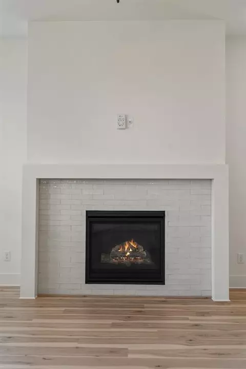 Living - 1401 SW 160th St, Moore, OK 73170 photo 5 of 5