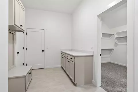 Entry Way - 1401 SW 160th St, Moore, OK 73170 photo 4 of 4