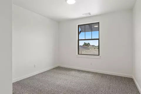 Bedroom - 1401 SW 160th St, Moore, OK 73170 photo 1 of 7