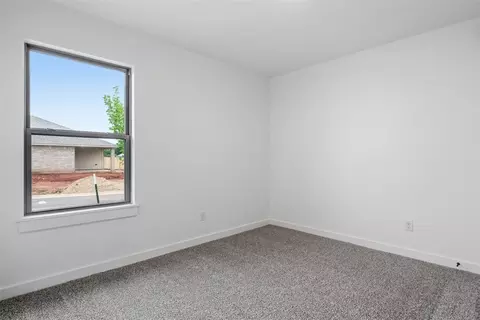 Bedroom - 3801 Eureka Dr, Norman, OK 73069 photo 3 of 7