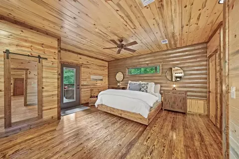 Bedroom - 69 Eagle Mountain Trl, Broken Bow, OK 74728 photo 5 of 6
