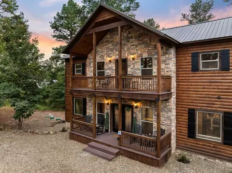 925 W Eagle Mountain Trl, Broken Bow, OK 74728