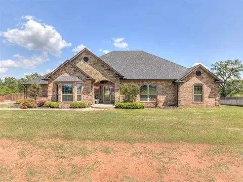 953 County Street 2982, Blanchard, OK 73010