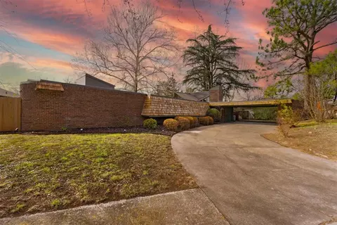 2518 Acacia Ct, Norman, OK 73072