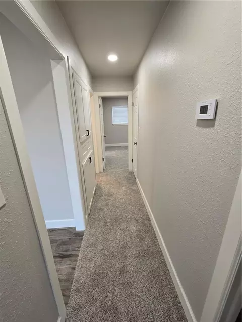 Entry Way - 613 Comanche Trl, Altus, OK 73521 photo 1 of 1