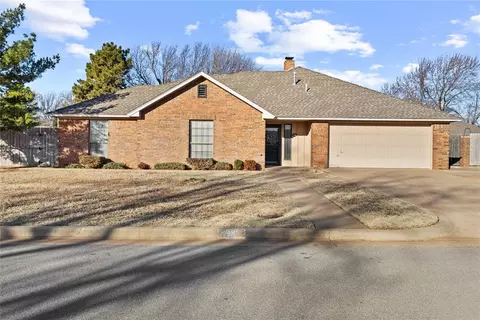 1901 N Lark Ter, Weatherford, OK 73096