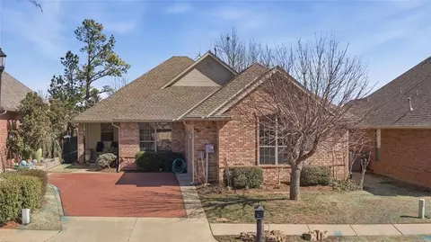 3936 Tamarac Ct, Edmond, OK 73003