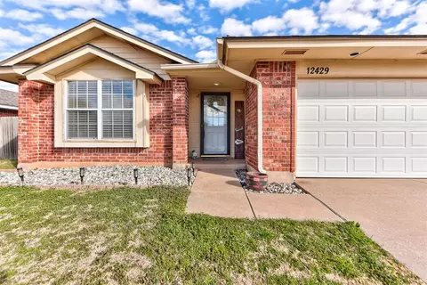 12429 NW 2nd St, Yukon, OK 73099