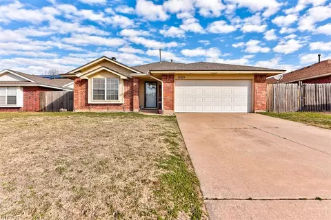 12429 NW 2nd St, Yukon, OK 73099