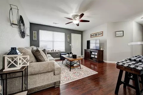12429 NW 2nd St, Yukon, OK 73099