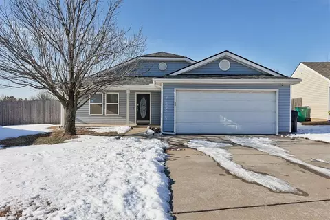 9421 Checkerbloom Dr, Oklahoma City, OK 73165